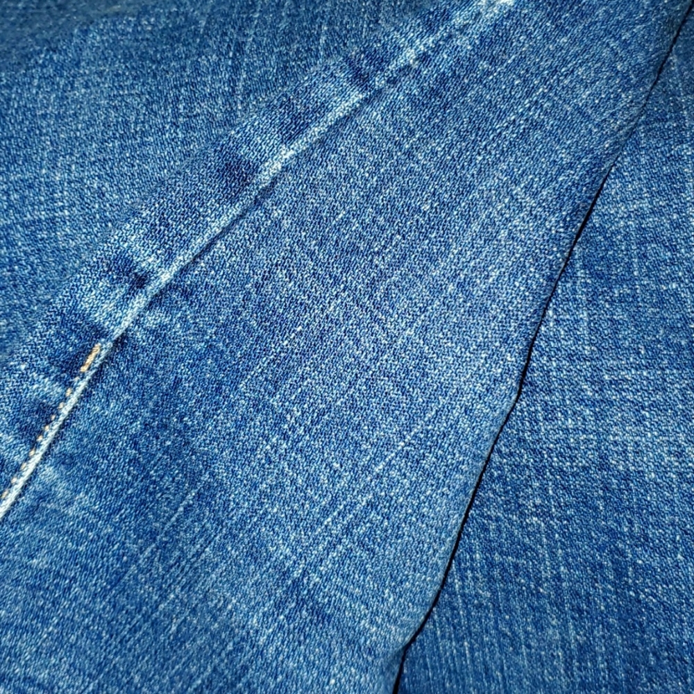 Lucky Jeans, MINT excellent condition. .